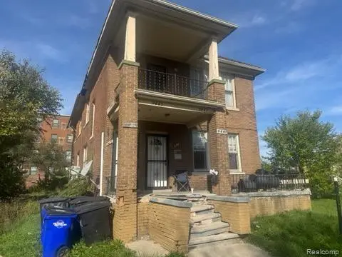 9445 Ravenswood, Detroit, MI 48204