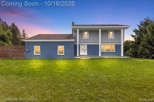 8415 Holcomb, Clarkston, MI 48348