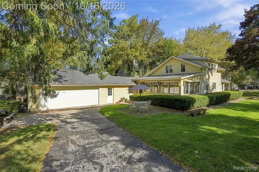 708 S Leroy, Fenton, MI 48430 - #2
