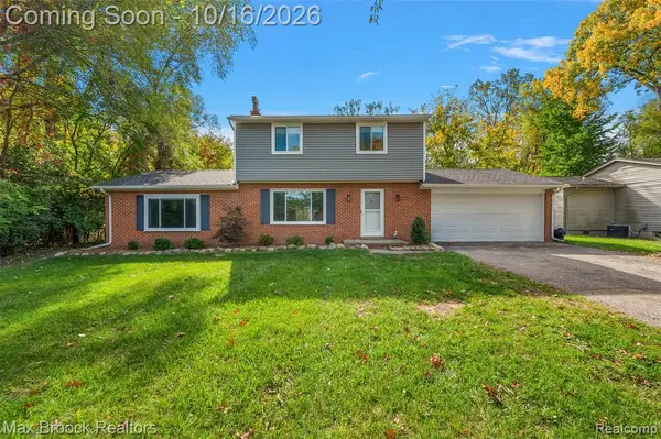 3008 Crumb, Commerce Twp, MI 48390