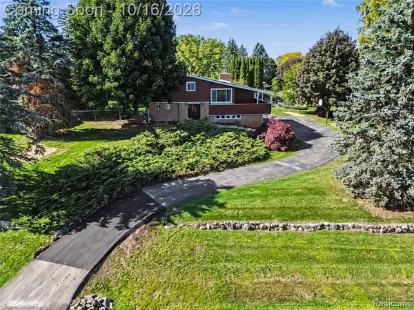 3732 Bald Mountain, Lake Orion, MI 48360