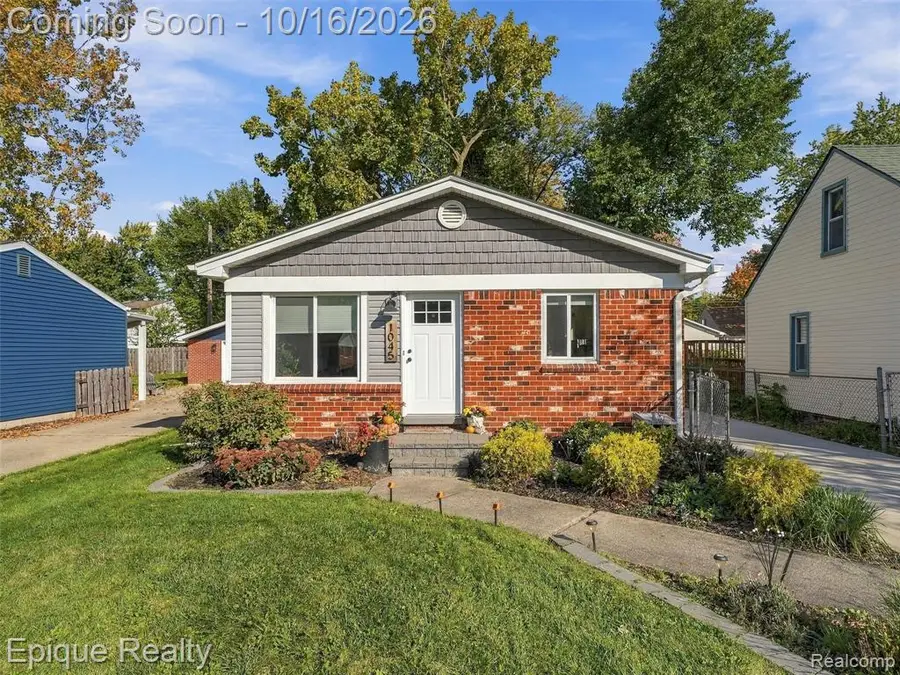 1045 Arthur, Troy, MI 48083 - #2