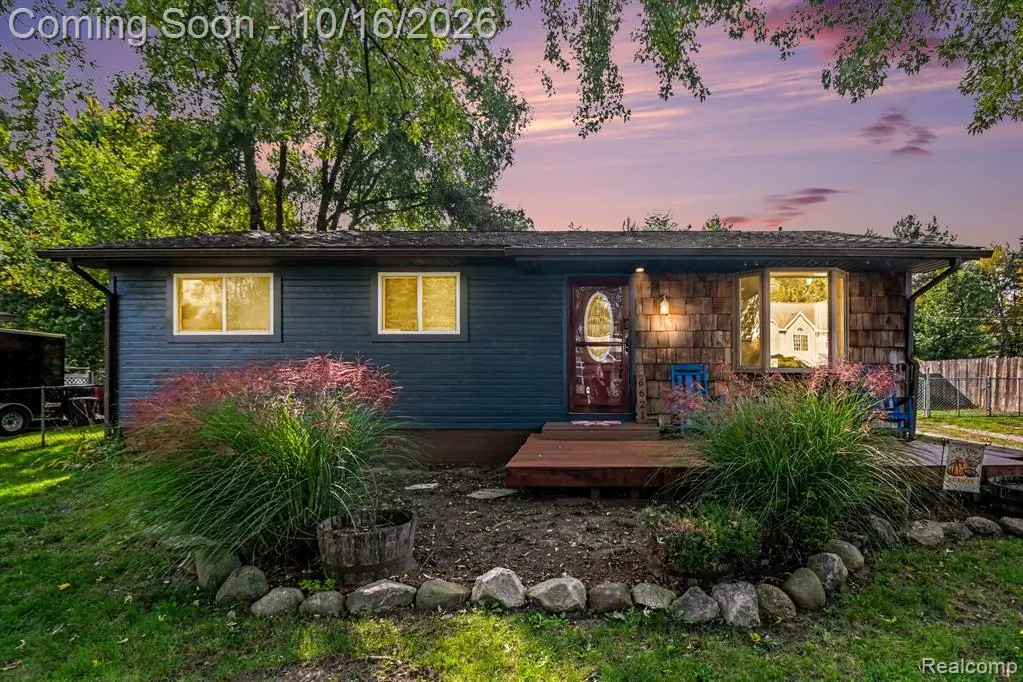 6621 Doyon, Waterford, MI 48327 - #1