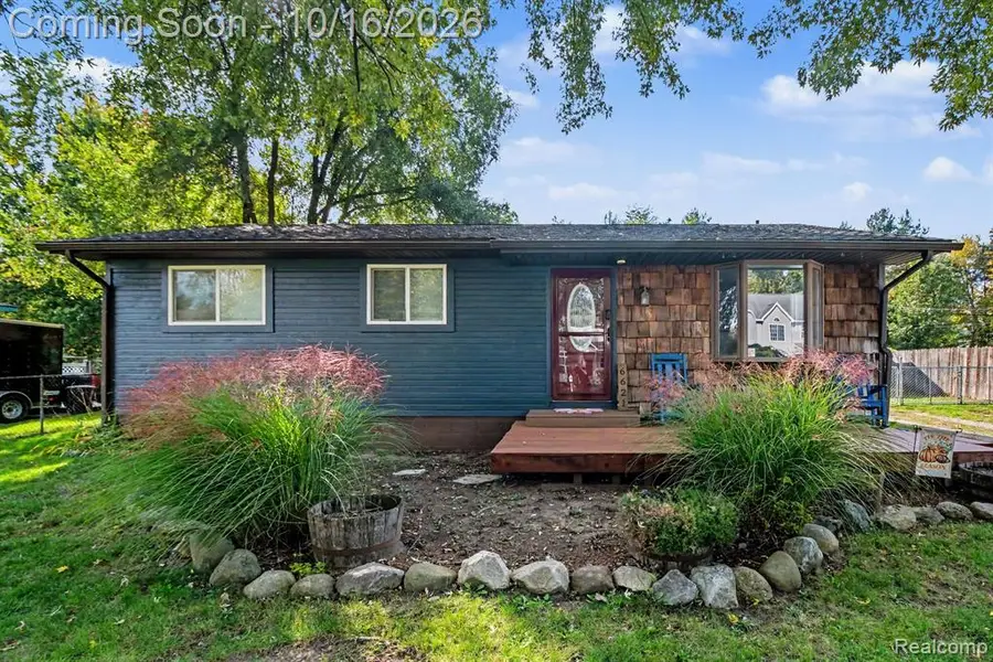 6621 Doyon, Waterford, MI 48327 - #2