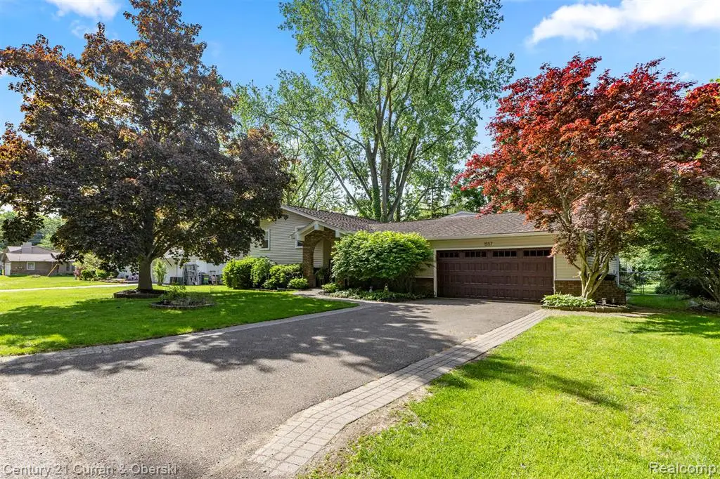 1557 Knob Hill, Commerce Township, MI 48382 - #1