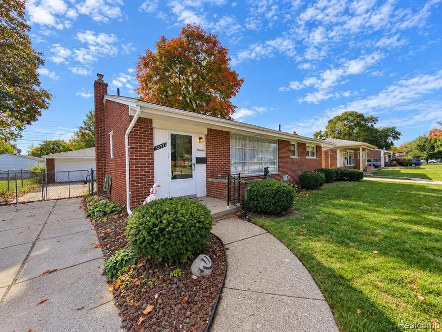 35937 Leon, Livonia, MI 48150 - #2