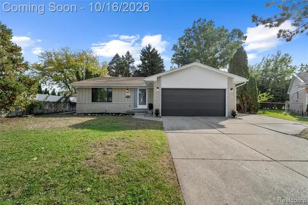 6315 Canterbury, Westland, MI 48185