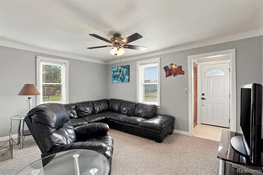 11634 Cardwell, Livonia, MI 48150 - #3