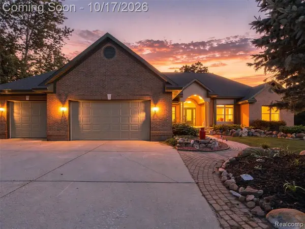 87 Oak View, Lapeer, MI 48446