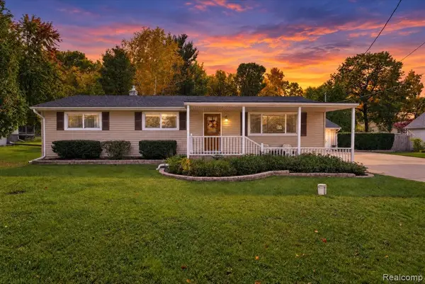 5601 Delmas, Clarkston, MI 48348