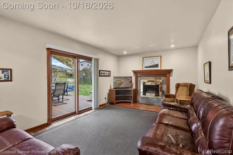 204 Dutch Mill, Flushing, MI 48433 - #3