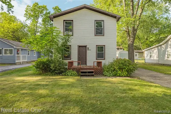 4866 Filer, Waterford, MI 48328