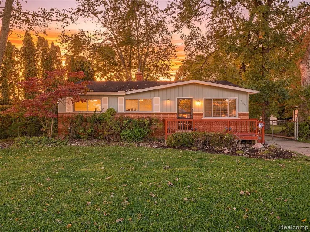 15317 Green Lane, Livonia, MI 48154 - #1