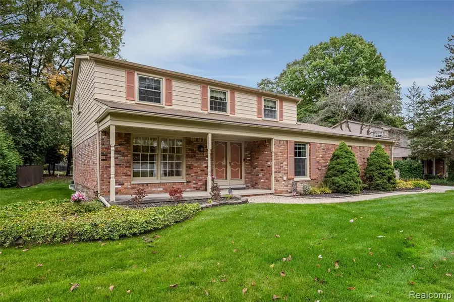 3688 Estates, Troy, MI 48084 - #3