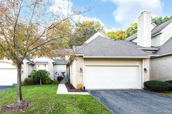 327 Saint Lawrence, Northville, MI 48168