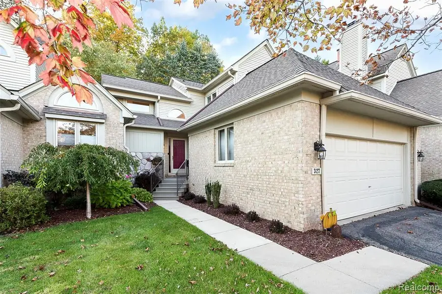 327 Saint Lawrence, Northville, MI 48168 - #2