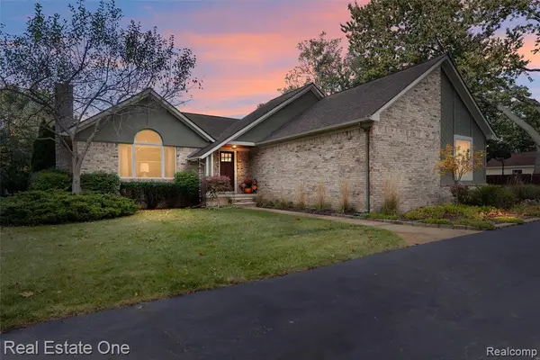 3167 Buss, Commerce Twp, MI 48390