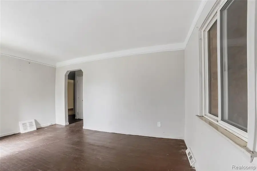 16828 W Chicago, Detroit, MI 48228 - #3
