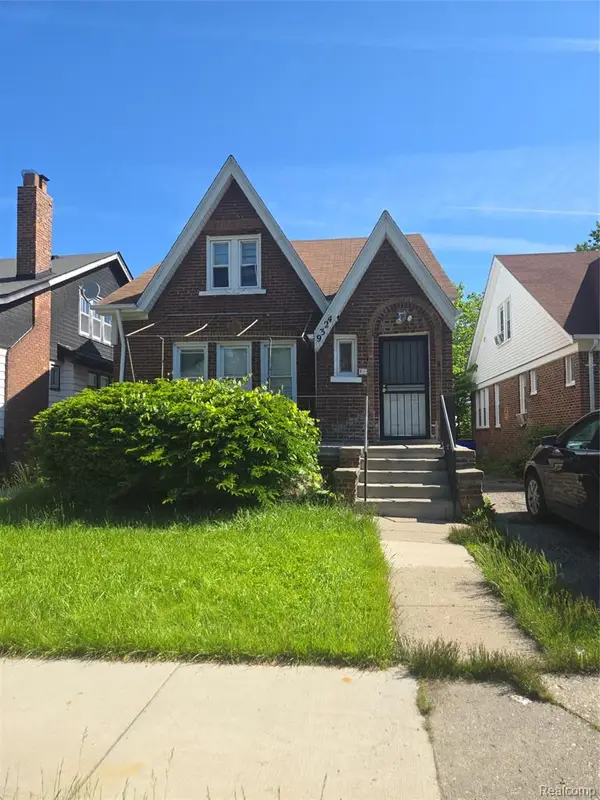 9324 Courville, Detroit, MI 48224