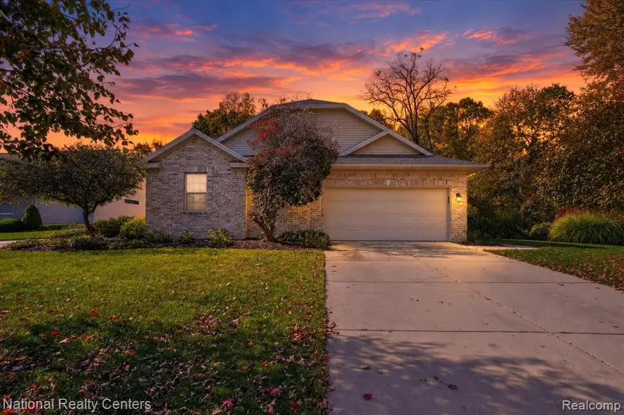 2311 Sapphire, East Lansing, MI 48823 - #2