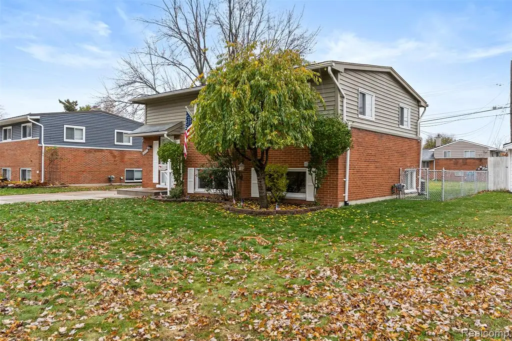 11840 Chattman, Sterling Heights, MI 48313 - #1