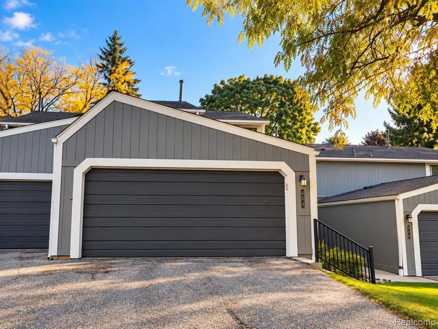904 Williamsburg #904 Williamsburg ct, Northville, MI 48167 - #2