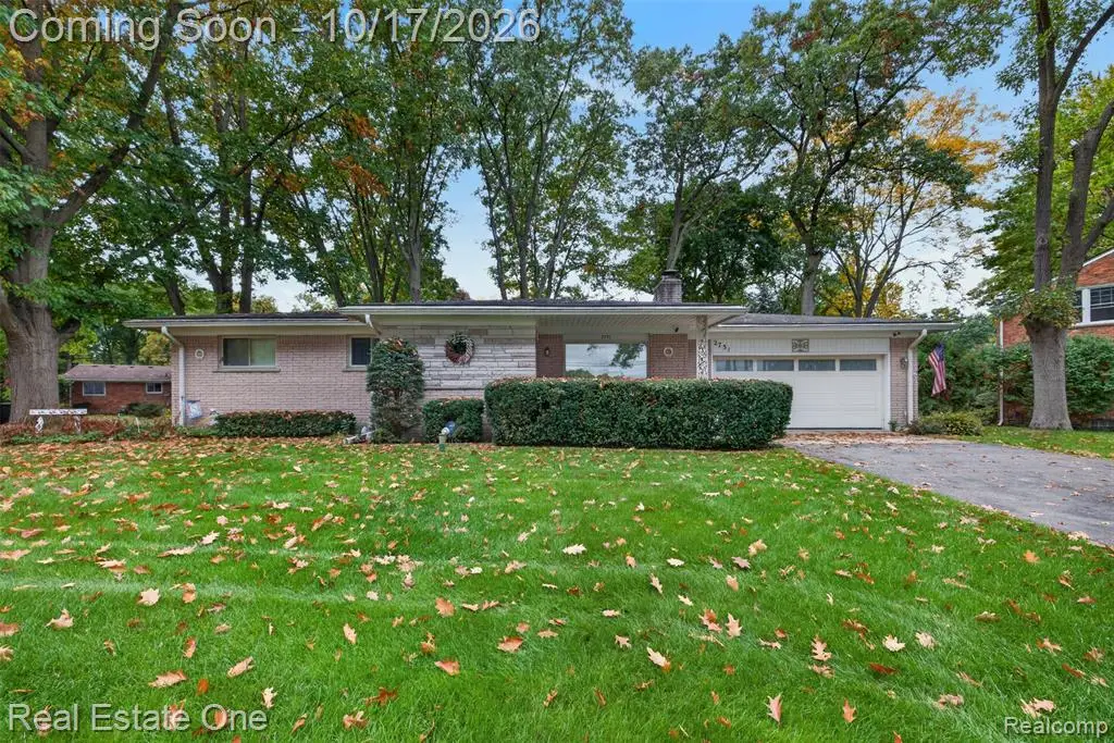 2731 N Lake, Waterford, MI 48329 - #1