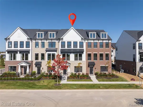 44070 Oakmont, Plymouth, MI 48170