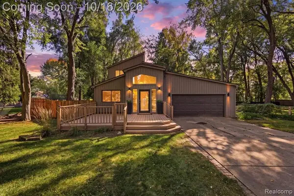 5445 Savoy, Waterford, MI 48327