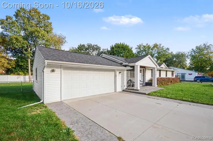 3115 Greenlawn, Commerce Township, MI 48382 - #2