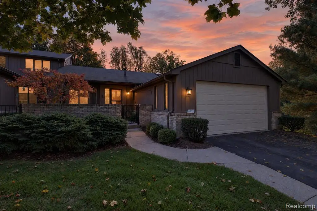 1071 Oak Pointe #36, Waterford, MI 48327 - #1