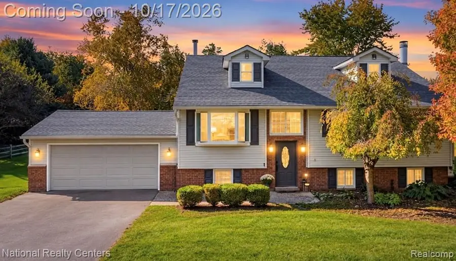 27455 S Hill, New Hudson, MI 48165 - #2