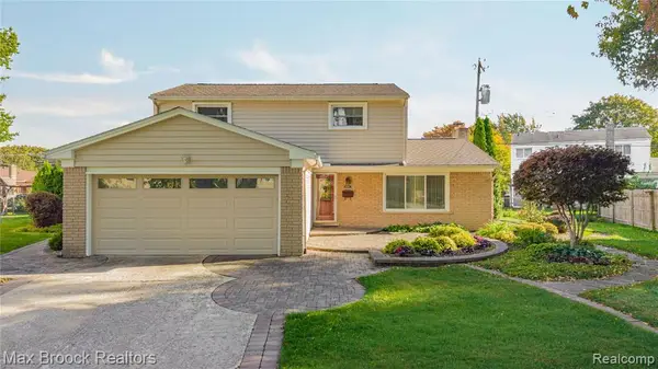 14591 Sherwood, Oak Park, MI 48237