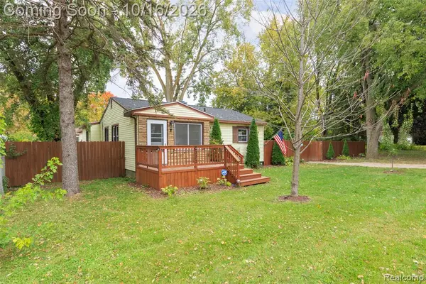 2327 Helen, Grand Blanc, MI 48507