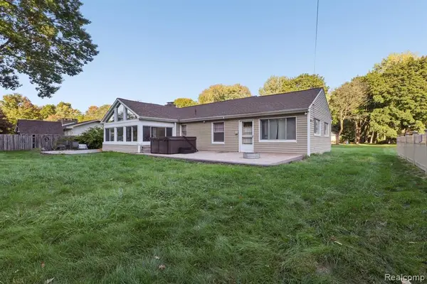 18111 Mayfield, Livonia, MI 48152