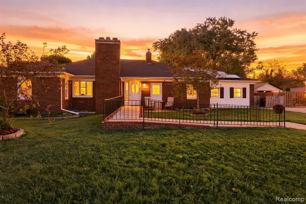 29800 Maison, Saint Clair Shores, MI 48082