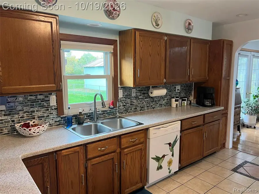 2090 Vandekarr, Owosso, MI 48867 - #3