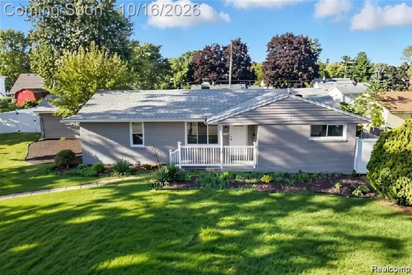 2075 Gulliver, Troy, MI 48085