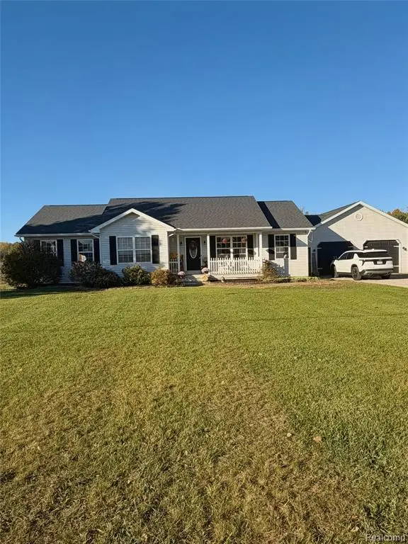 3379 Lum, Lapeer, MI 48446