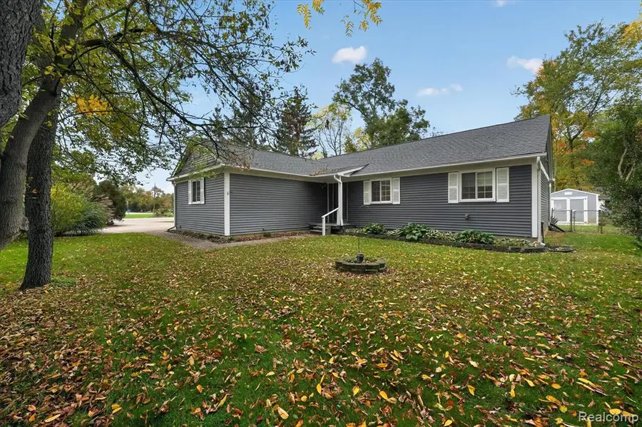 5150 Carroll Lake, Commerce Township, MI 48382 - #2