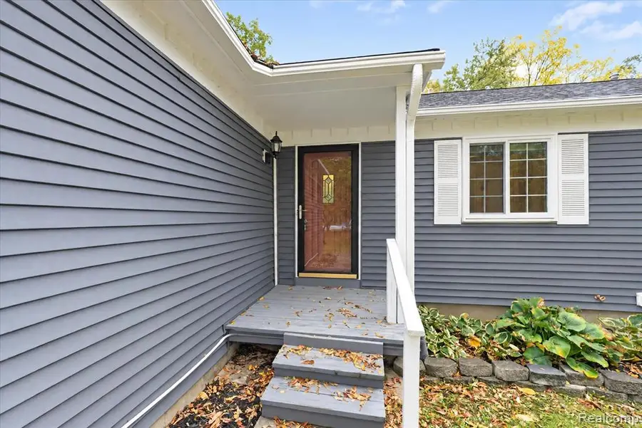 5150 Carroll Lake, Commerce Township, MI 48382 - #3