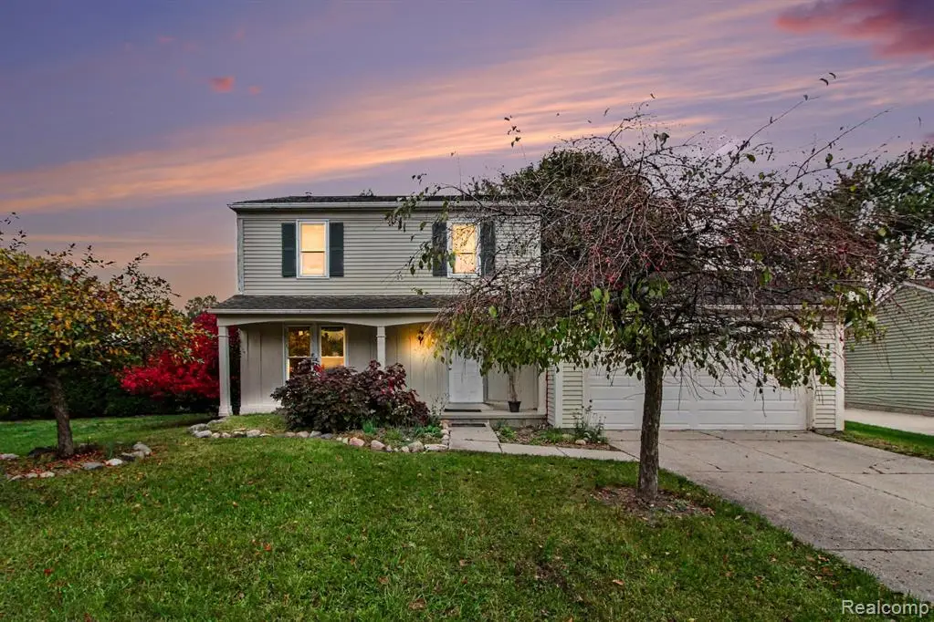 5846 Kings Arms, Waterford, MI 48327 - #1