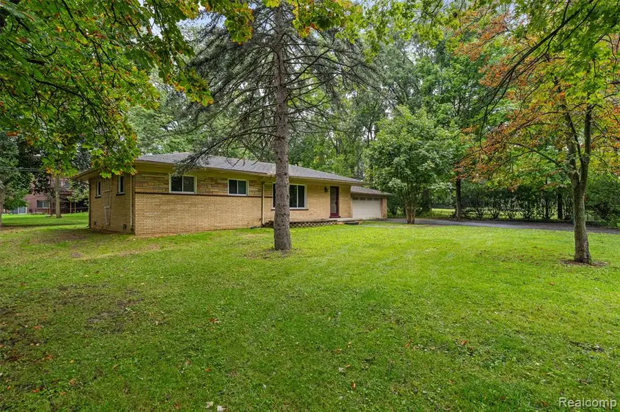 1175 South, Troy, MI 48098 - #2