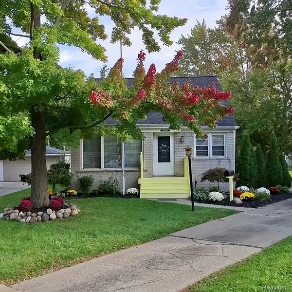 10000 Dixie, Redford, MI 48239