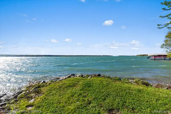 10234 Maple, Presque Isle, MI 49777