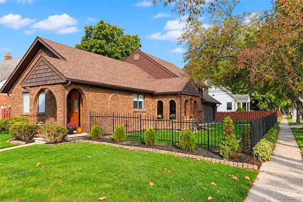 18900 Carlysle, Dearborn, MI 48124