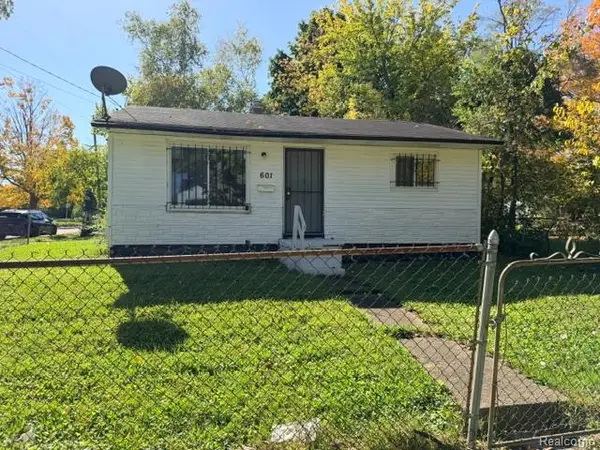601 W Alma, Flint, MI 48505