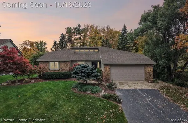 2625 Cedar Key, Lake Orion, MI 48360