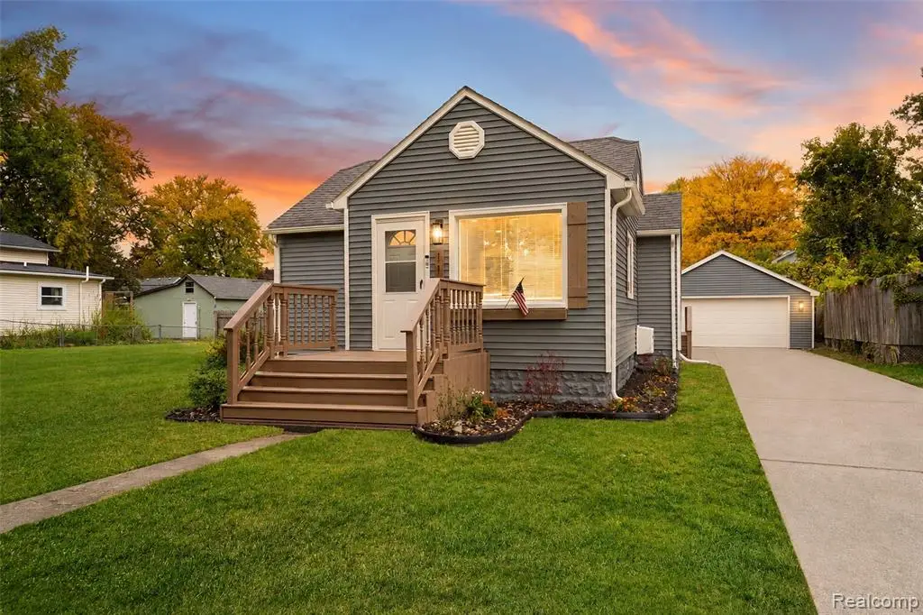 1138 Lakeview, Waterford, MI 48328 - #1