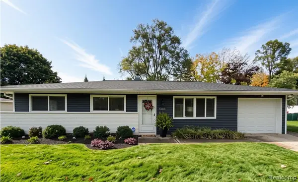 6653 Manson, Waterford, MI 48329